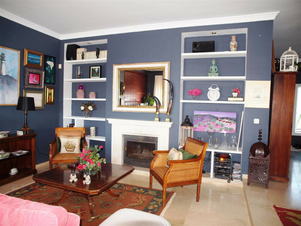 Detached Villa Mezquitilla Málaga - image 5