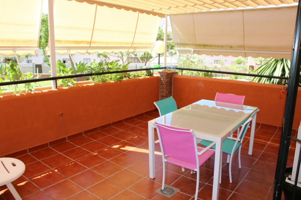 Ground Floor Apartment Benajarafe Málaga - image 5