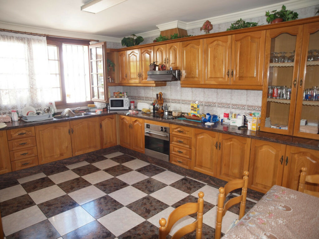 Townhouse Benamocarra Málaga - image 5