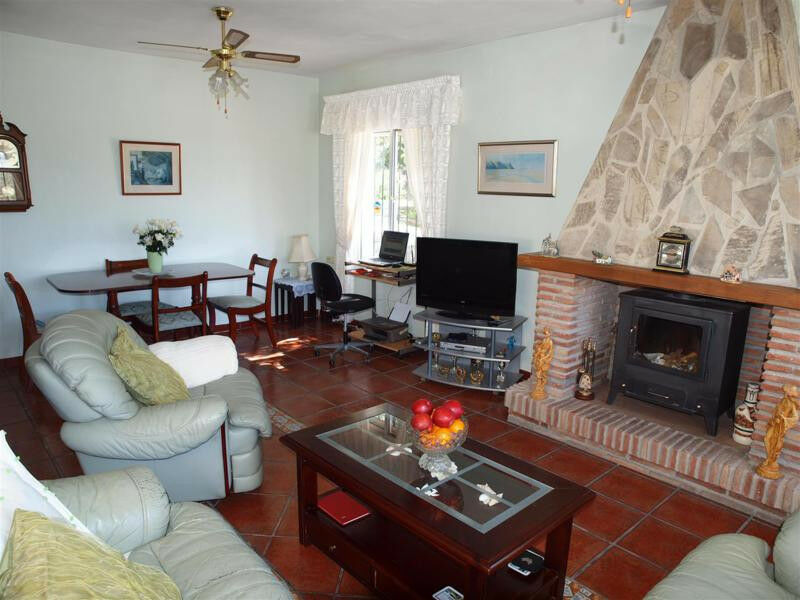 Detached Villa Alcaucín Málaga - image 5