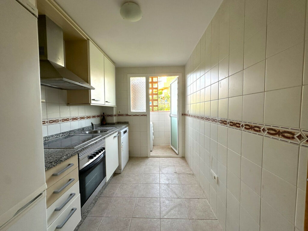 Top Floor Apartment Casares Playa Málaga - image 5