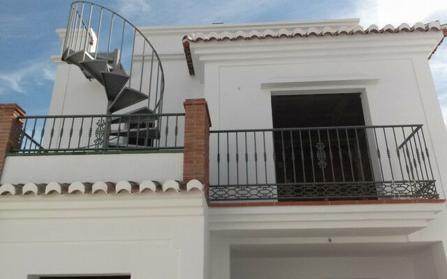 Detached Villa Nerja Málaga - image 5