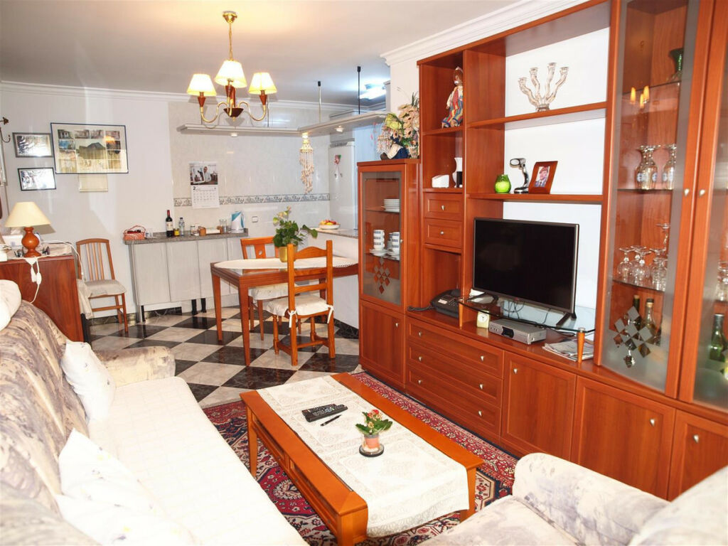 Middle Floor Apartment Torrox Málaga - image 5