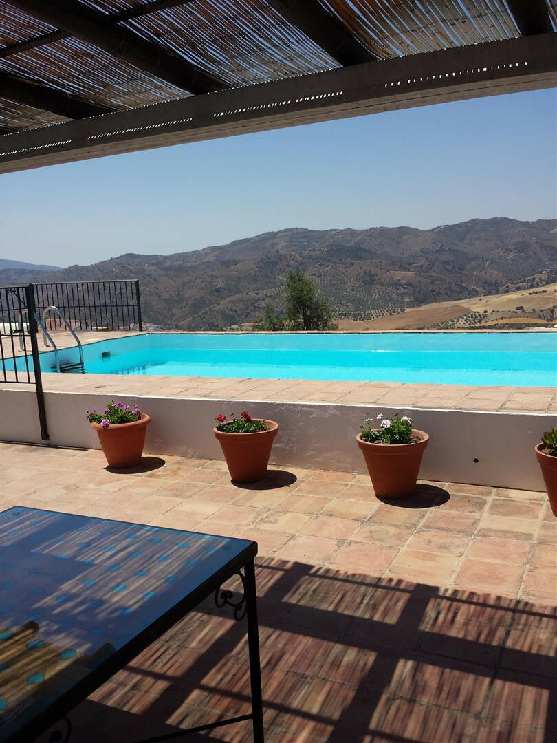 Detached Villa Riogordo Málaga - image 5