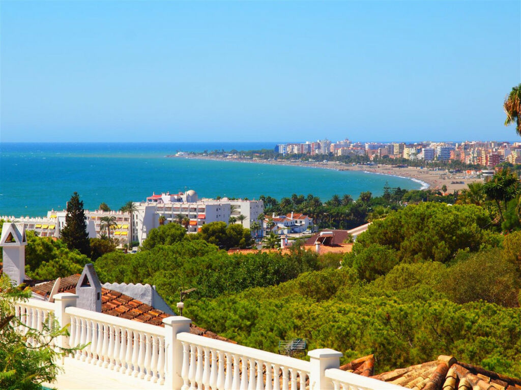 Detached Villa Caleta de Vélez Málaga - image 5