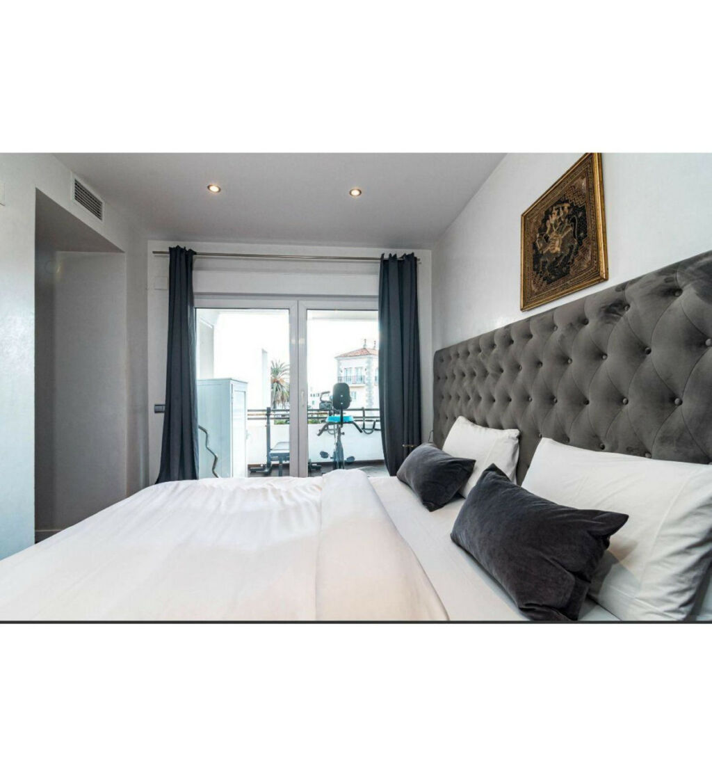 Middle Floor Apartment Puerto Banús Málaga - image 15