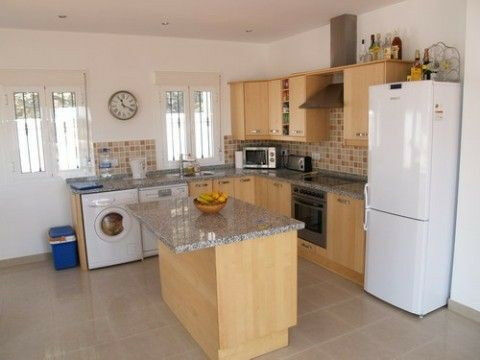 Detached Villa Sayalonga Málaga - image 5