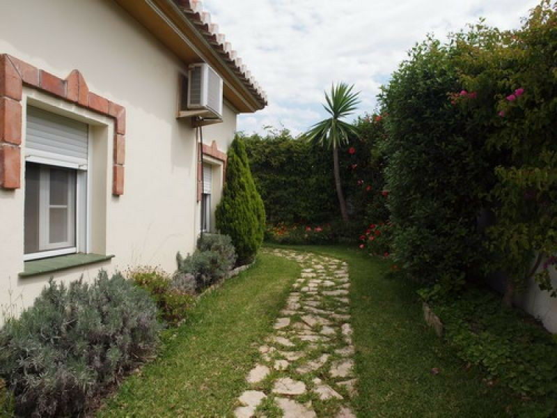 Detached Villa Torre del Mar Málaga - image 5