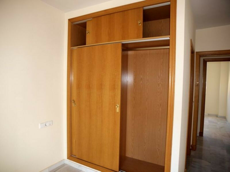 Middle Floor Apartment Caleta de Vélez Málaga - image 5