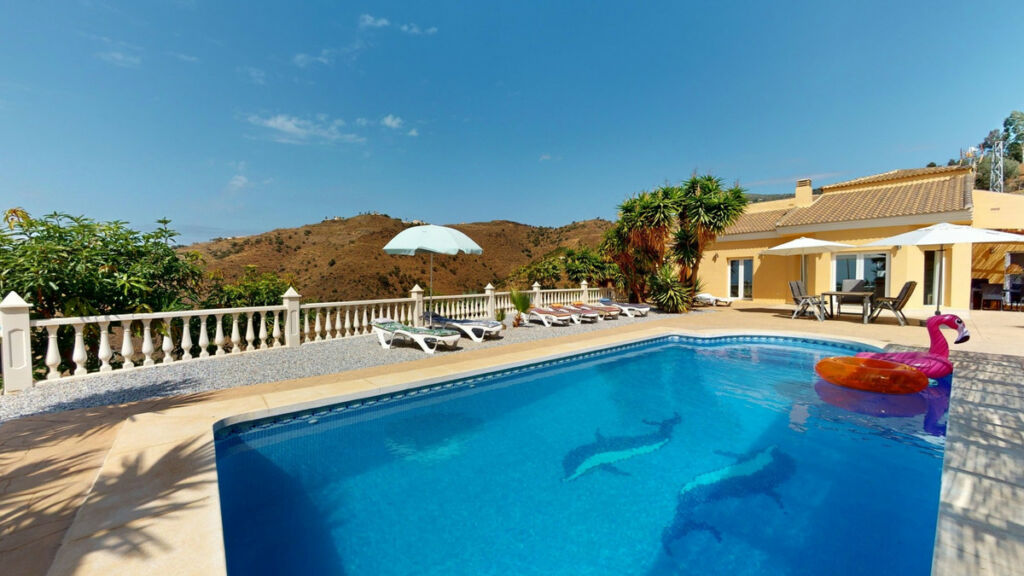 Detached Villa Algarrobo Málaga - image 5