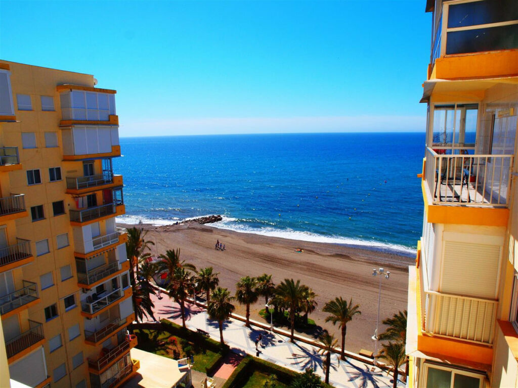 Middle Floor Apartment Algarrobo Málaga - image 5