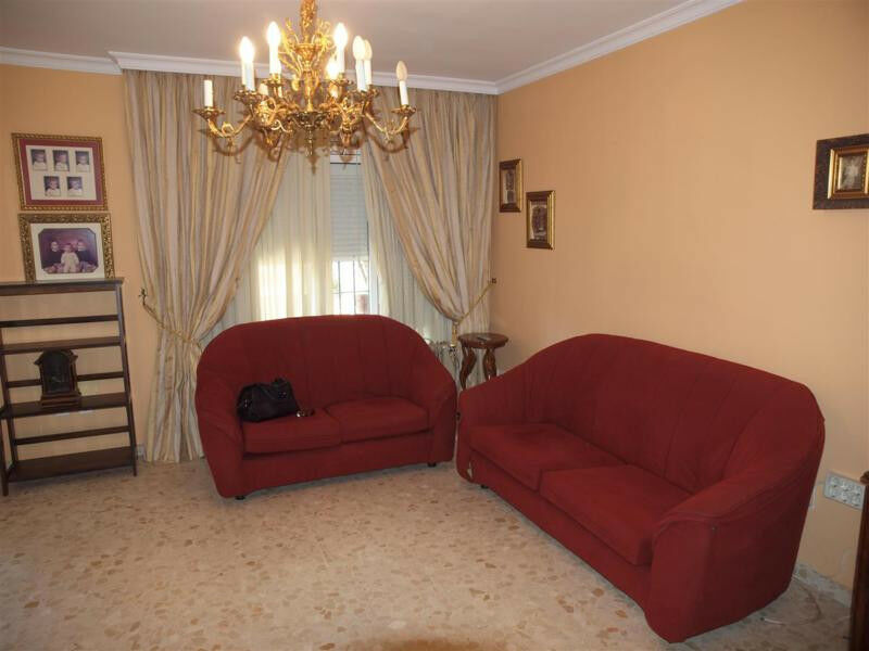 Townhouse Torre del Mar Málaga - image 5