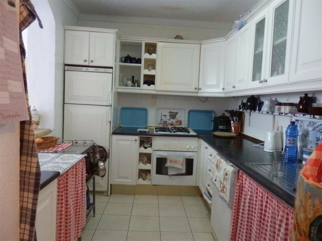 Semi-Detached House Benajarafe Málaga - image 5