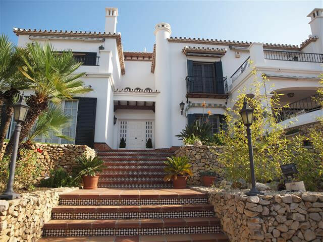 Detached Villa Caleta de Vélez Málaga - image 5