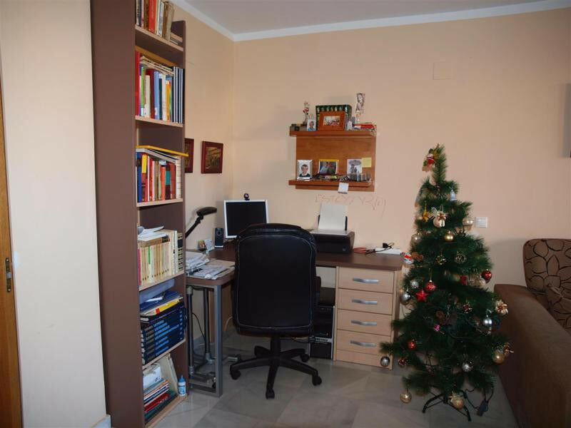 Ground Floor Apartment Almayate Málaga - image 5