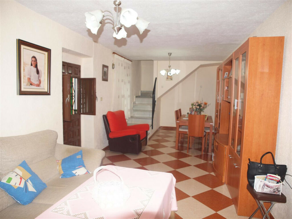 Townhouse Cajiz Málaga - image 5