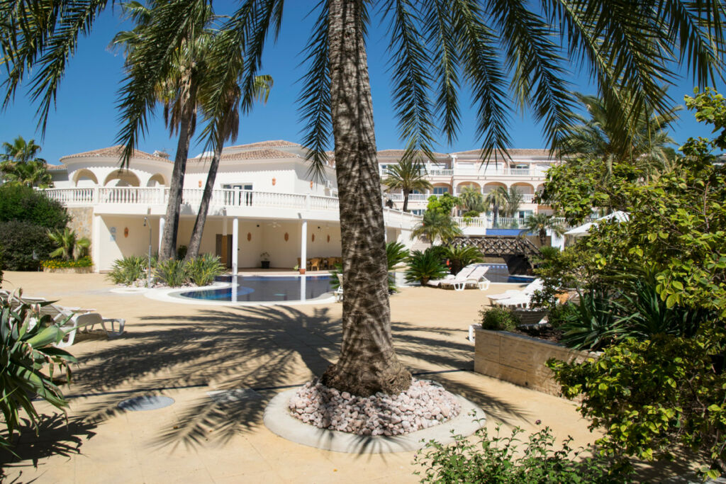 Ground Floor Apartment La Fustera Alicante - image 5