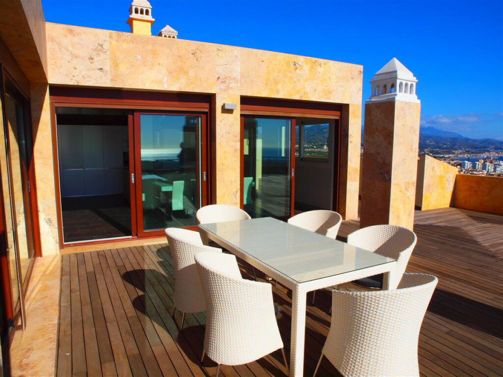 Penthouse Torre del Mar Málaga - image 5