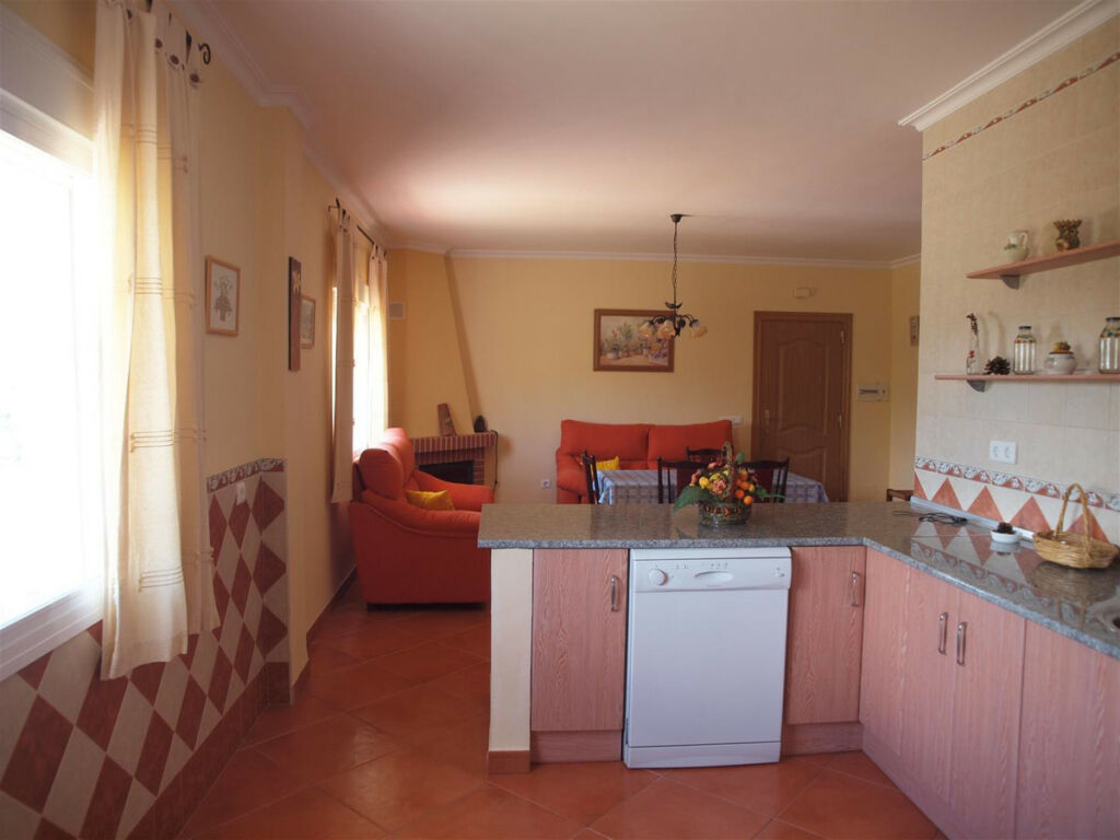 Detached Villa Los Romanes Málaga - image 5