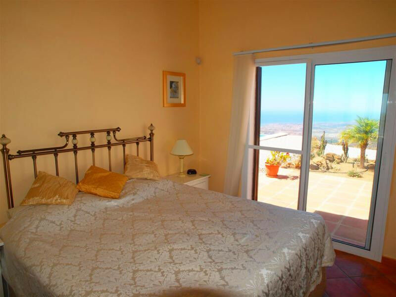 Detached Villa Arenas Málaga - image 5