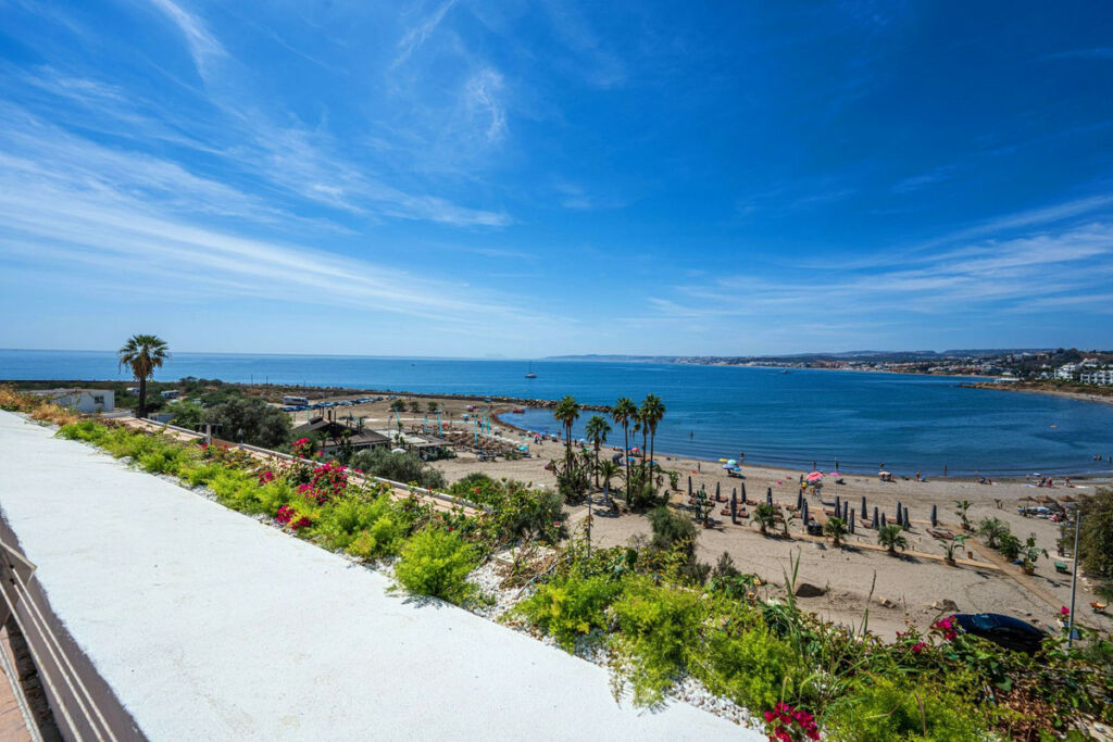 Middle Floor Apartment Estepona Málaga - image 52