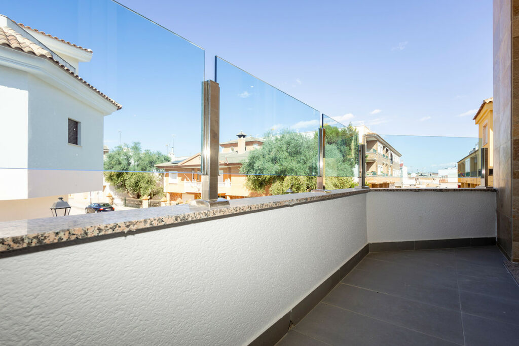 Middle Floor Apartment Jacarilla Alicante - image 52