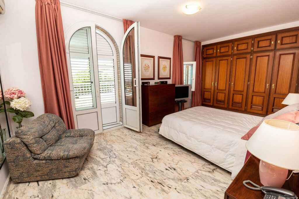 Detached Villa Mijas Málaga - image 53
