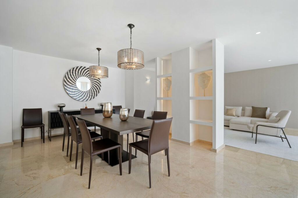 Detached Villa Nueva Andalucía Málaga - image 55