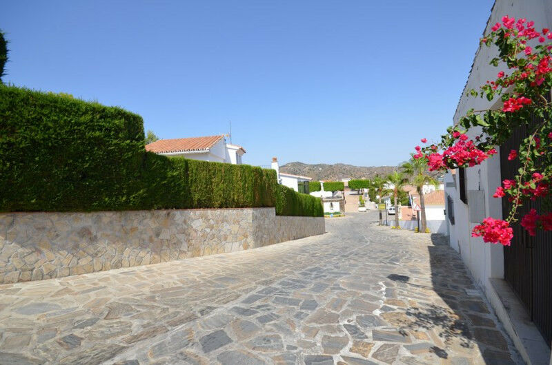 Detached Villa Macharaviaya Málaga - image 58
