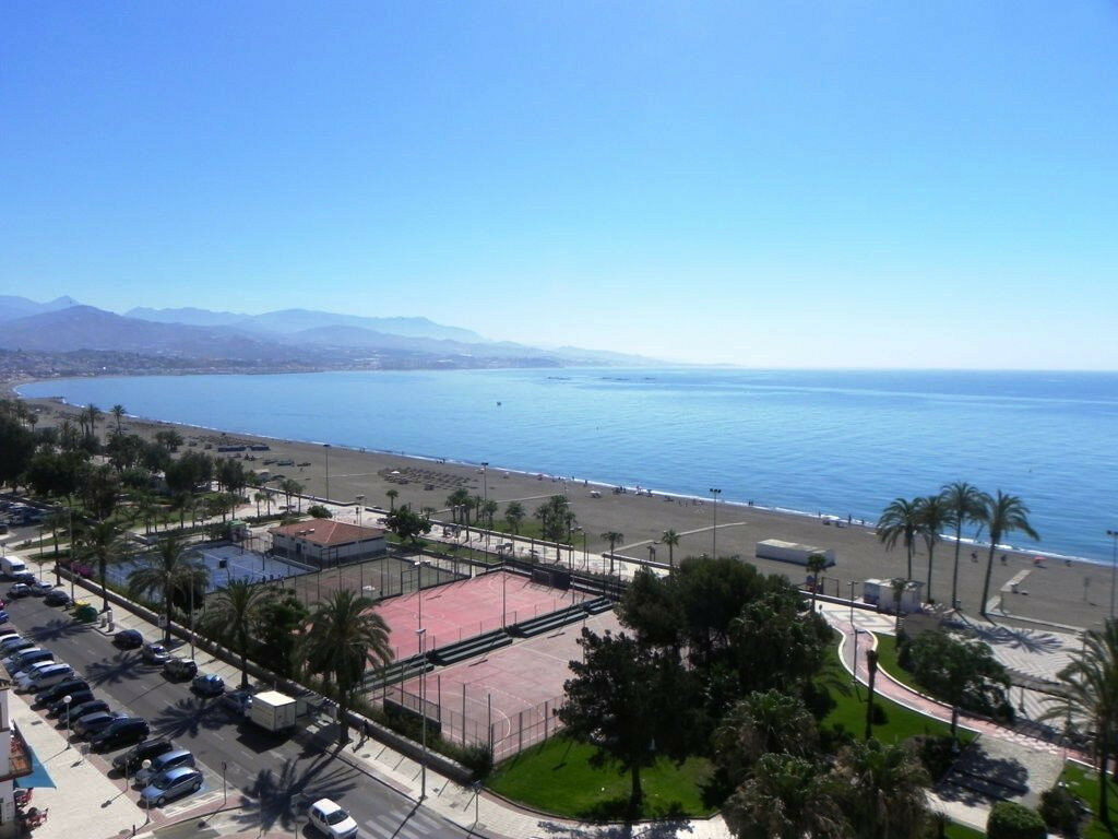 Middle Floor Apartment Torre del Mar Málaga - image 6