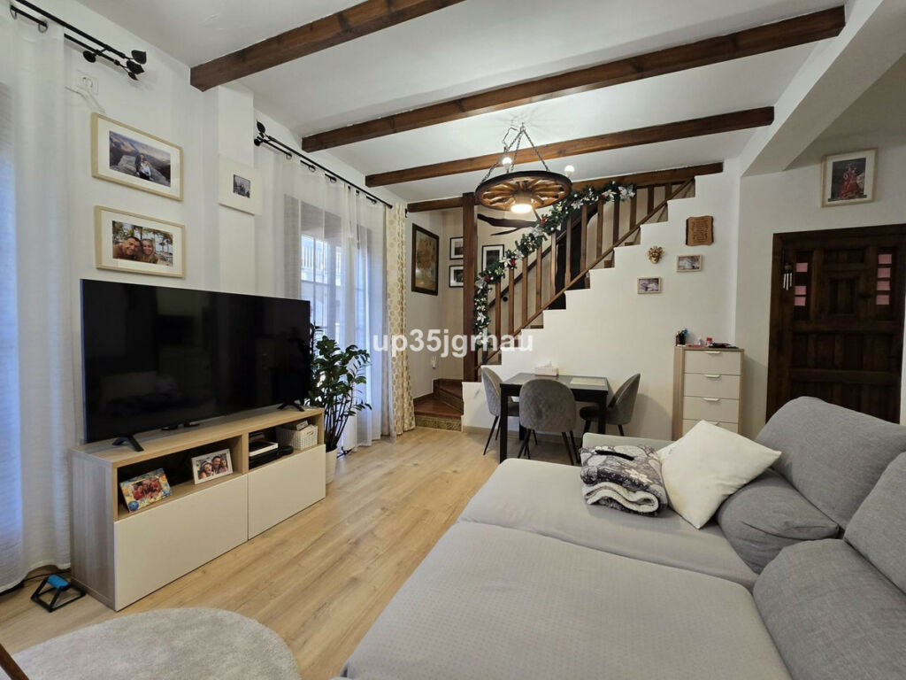 Townhouse Estepona Málaga - image 8