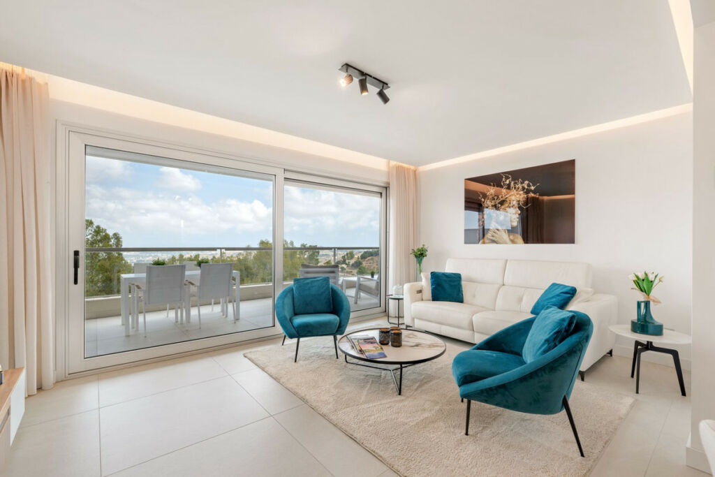 Middle Floor Apartment La Cala Golf Málaga - image 6