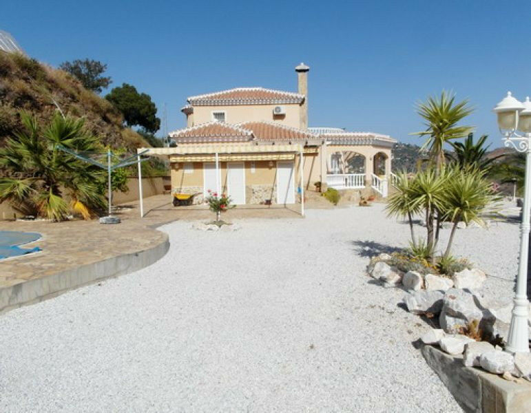 Detached Villa Algarrobo Málaga - image 6