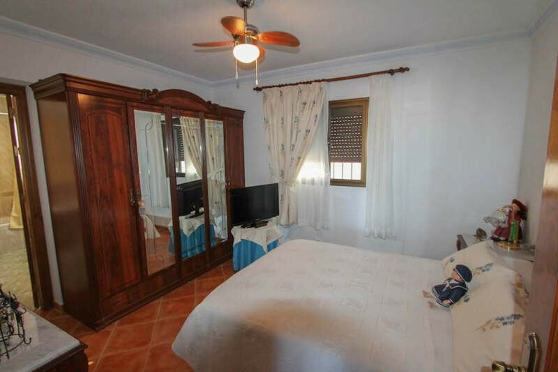 Detached Villa Guaro Málaga - image 7