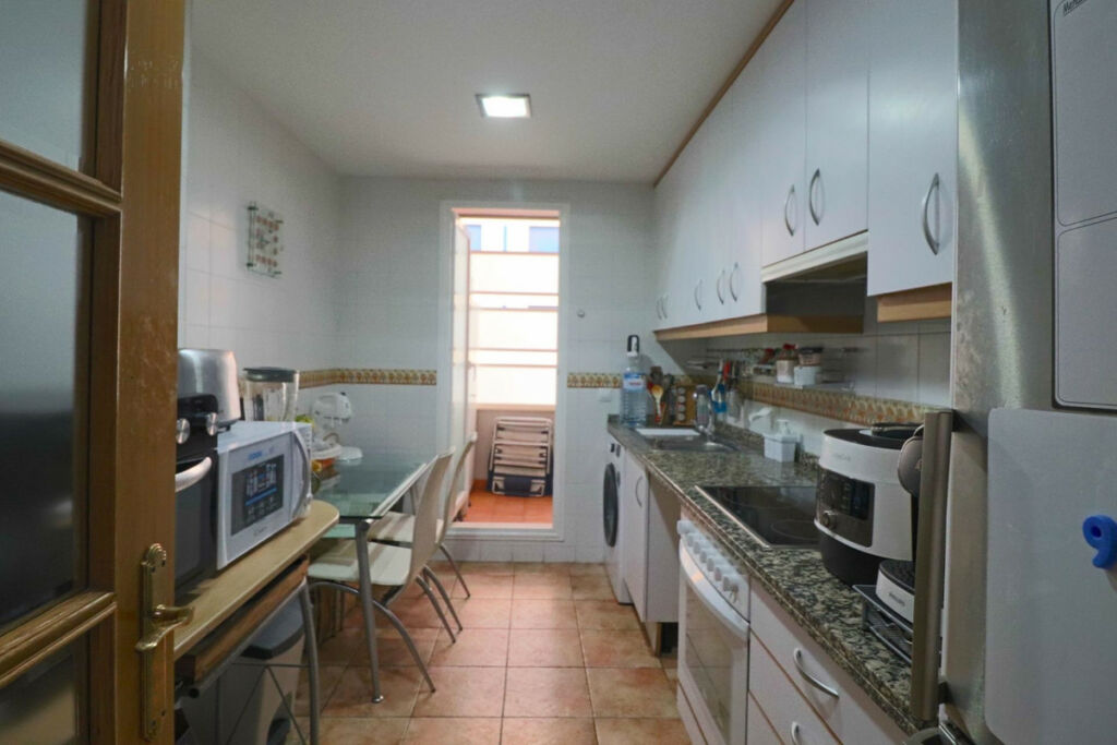 Middle Floor Apartment Villajoyosa Alicante - image 6