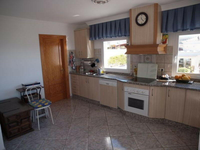 Detached Villa Mezquitilla Málaga - image 6