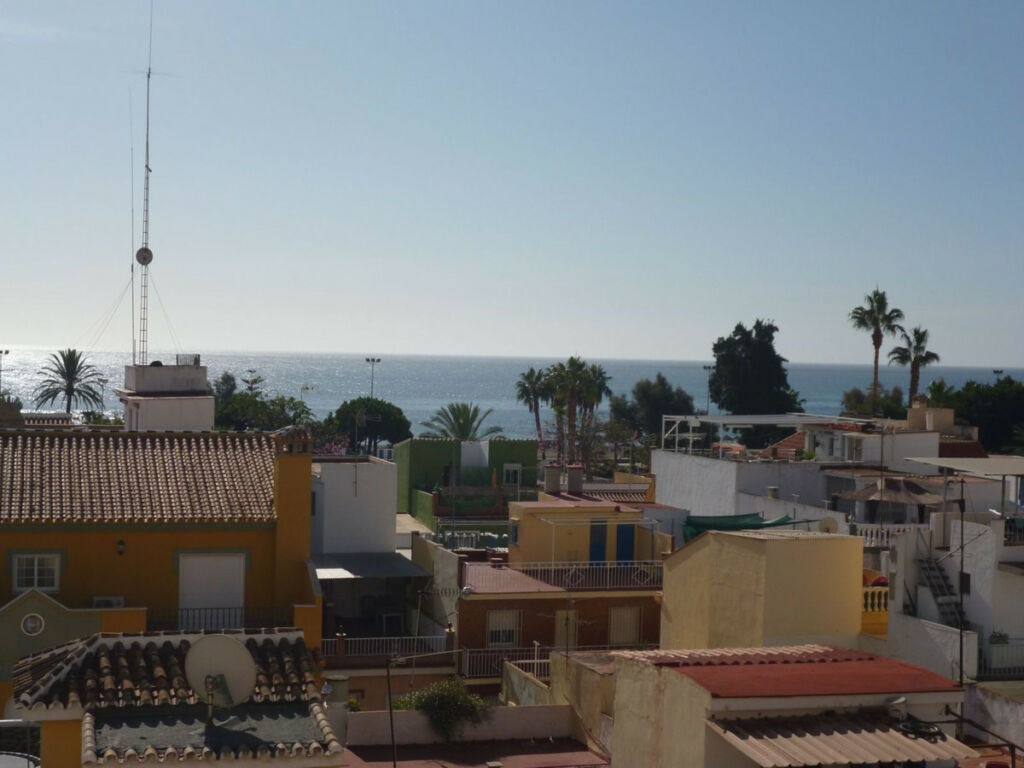 Middle Floor Apartment Torre del Mar Málaga - image 6