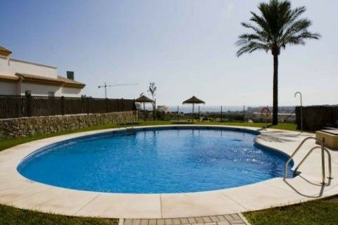 Middle Floor Apartment Caleta de Vélez Málaga - image 6