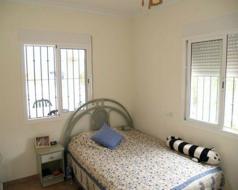 Detached Villa Viñuela Málaga - image 6
