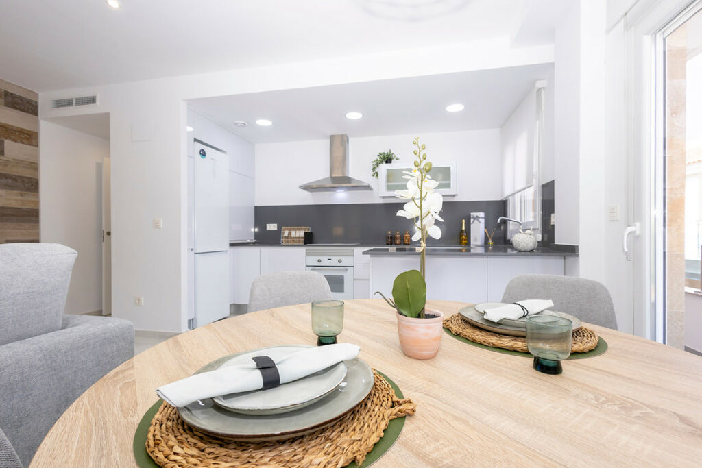 Middle Floor Apartment Jacarilla Alicante - image 6
