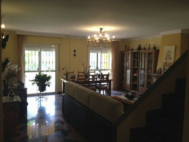Detached Villa Lagos Málaga - image 6