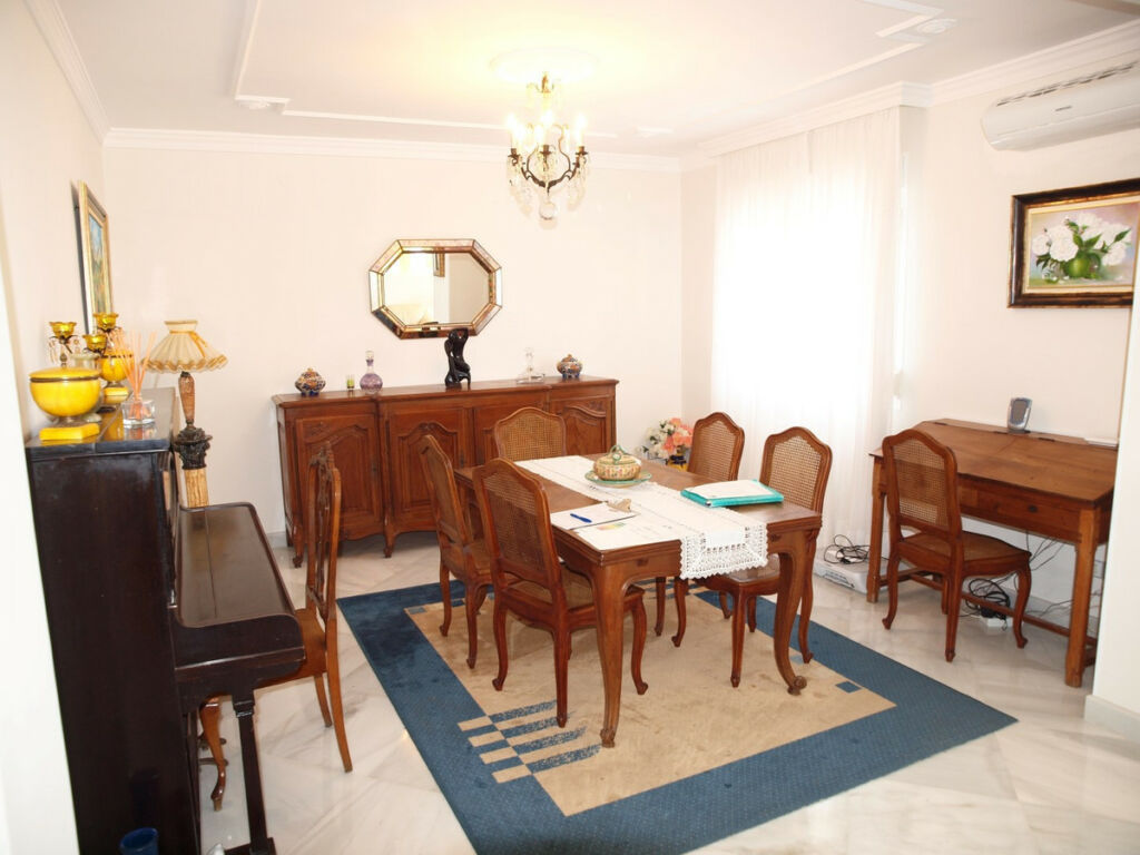 Detached Villa Benajarafe Málaga - image 6