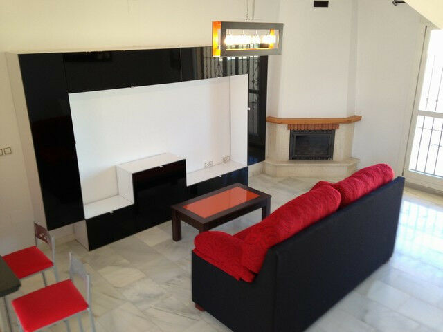 Townhouse Torre del Mar Málaga - image 6