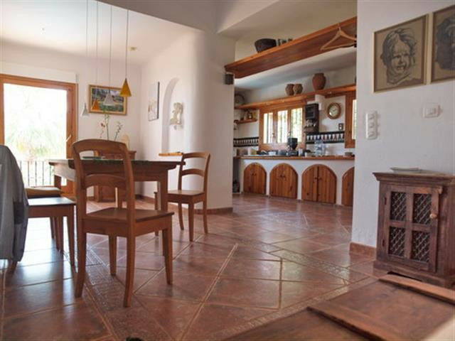 Detached Villa Benajarafe Málaga - image 6