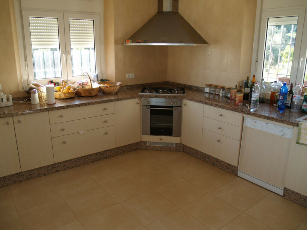 Detached Villa Almayate Málaga - image 6