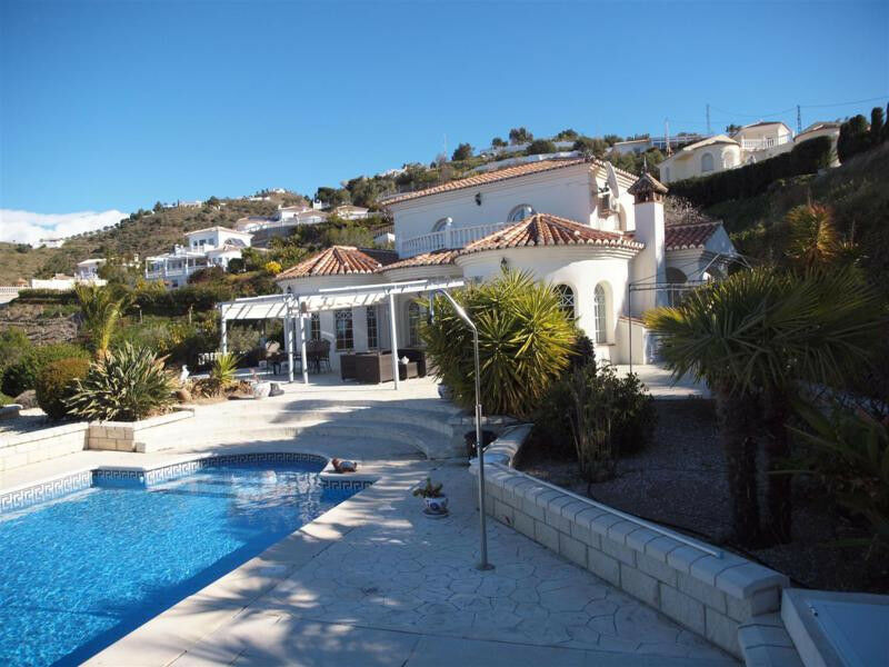 Detached Villa Algarrobo Málaga - image 6