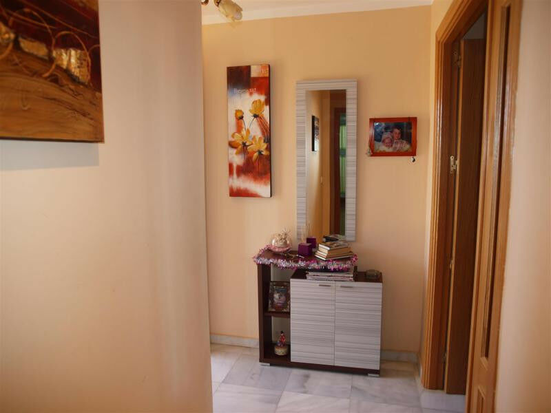 Ground Floor Apartment Almayate Málaga - image 6