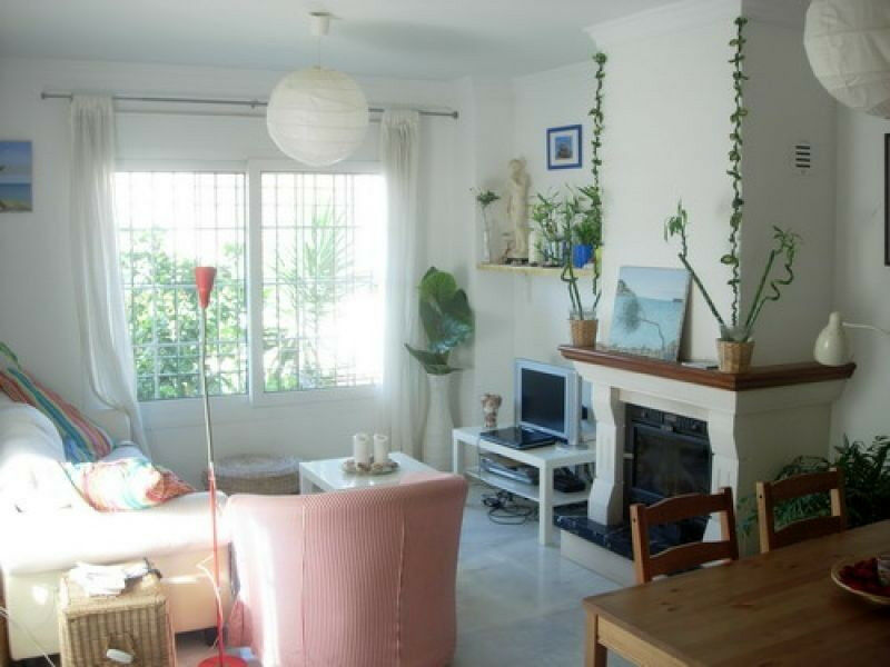 Semi-Detached House Almayate Málaga - image 6