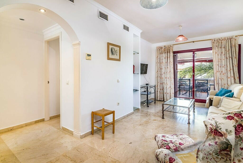 Ground Floor Apartment Casares Málaga - image 6