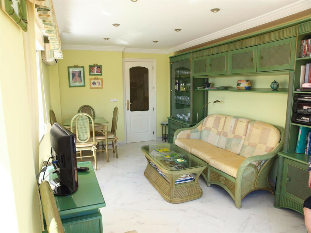Middle Floor Apartment Algarrobo Málaga - image 6